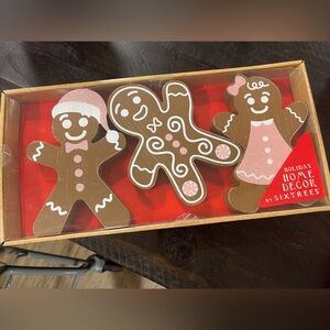 Pink Christmas Gingerbread Trio Glitter Wooden tabletop Decor NWT
